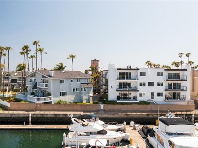 Condo for sale in Huntington Beach, California