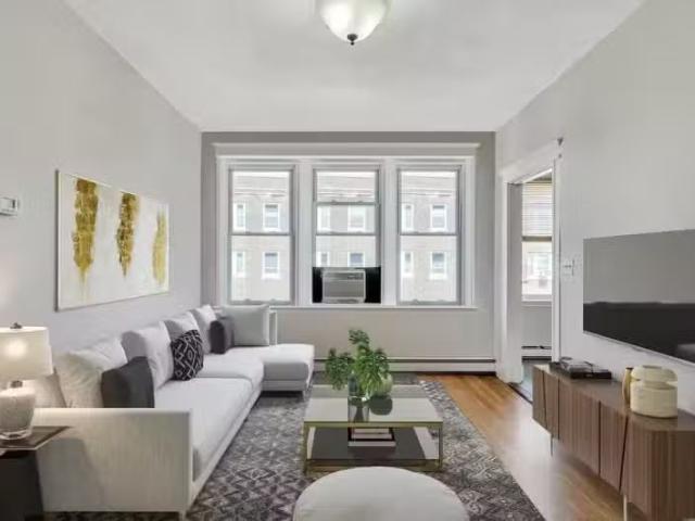 Apartment for rent in Brighton