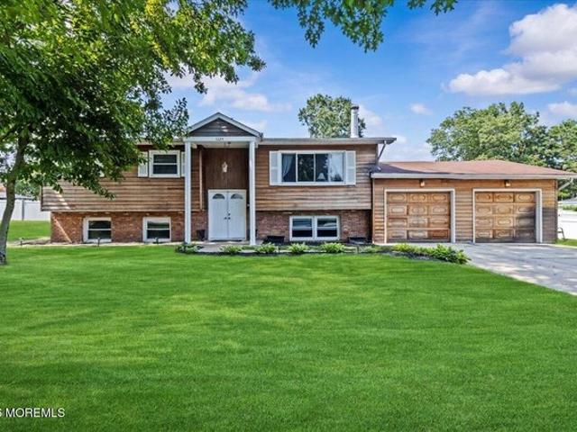 House for sale in Whiting, New Jersey
