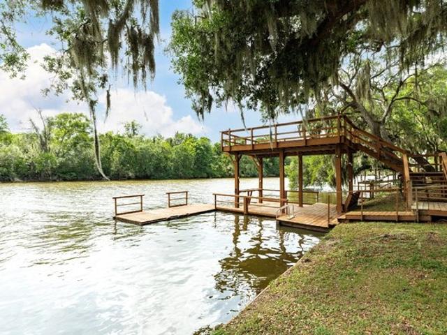 House for sale in Brazoria, Texas