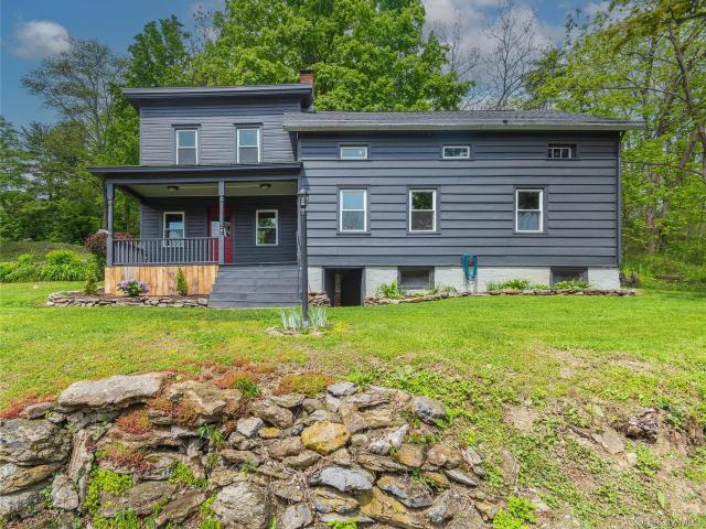 House for sale in Lake Katrine, New York