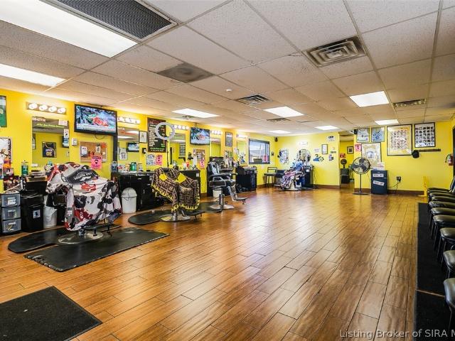 Commercial for sale in Jeffersonville, Clark County