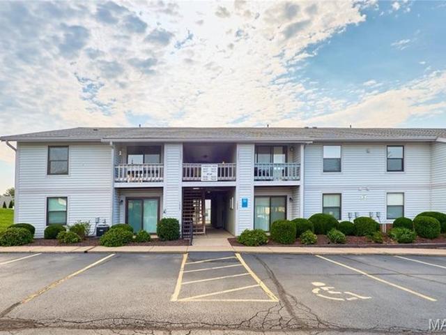Condo for sale in Saint Peters, Missouri