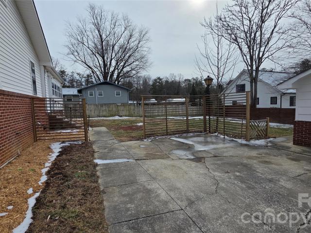 House for sale in East Flat Rock, North Carolina