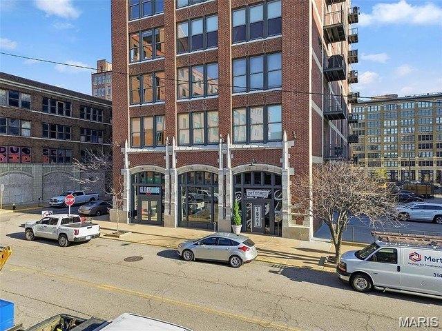 Condo for sale in Saint Louis, Missouri