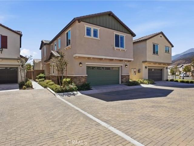 Condo for sale in Fontana, San Bernardino County