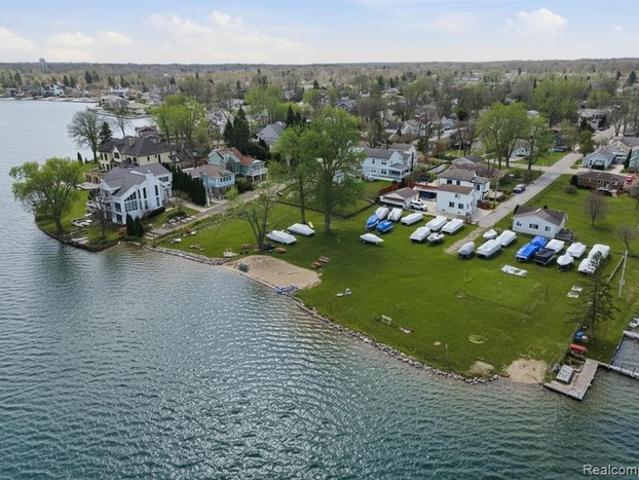 Land for sale in Keego Harbor, Michigan