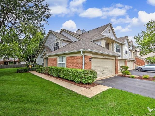 Condo for sale in Bartlett, Illinois