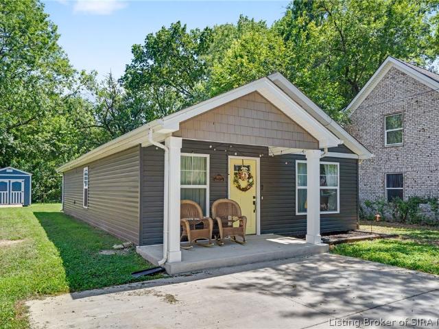 House for sale in Jeffersonville, Indiana