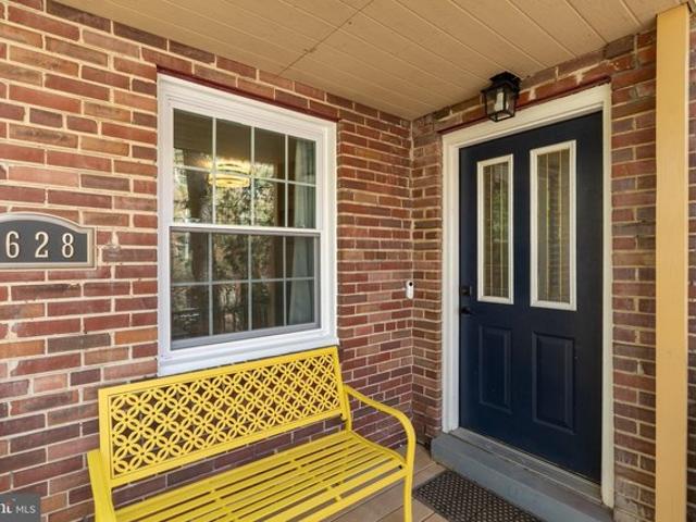 Townhouse for sale in Virginia