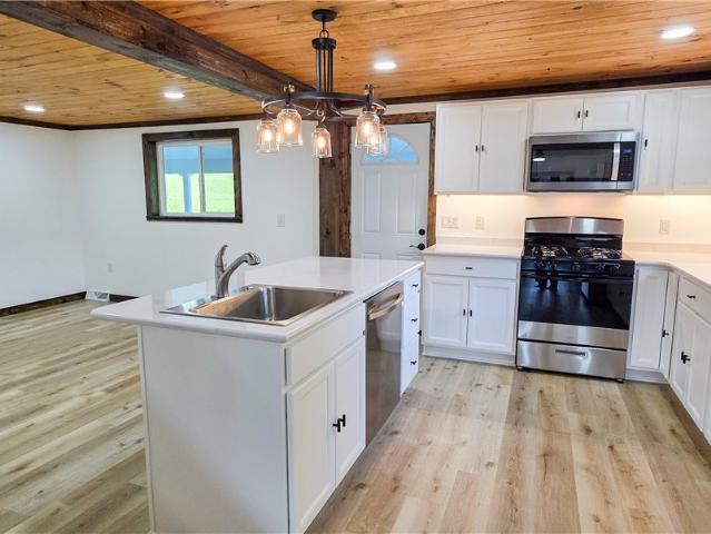 House for sale in Atlasburg, Pennsylvania