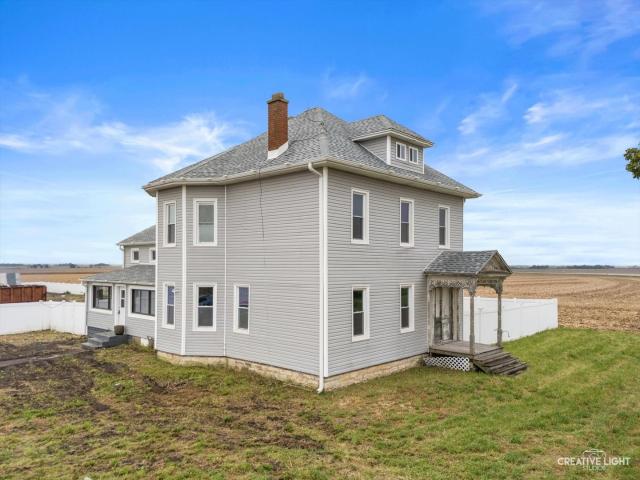 House for sale in Newark, Kendall County