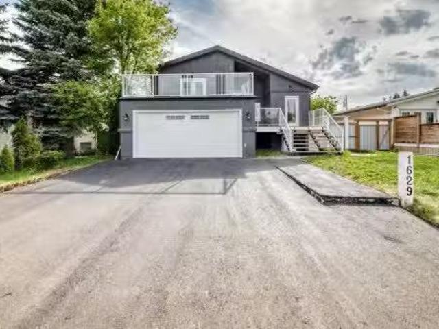 House for sale in Crossfield, Alberta
