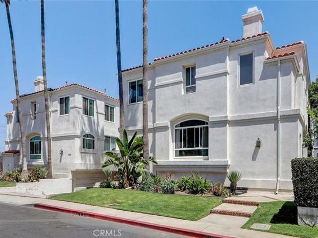 Townhouse for sale in El Segundo, California