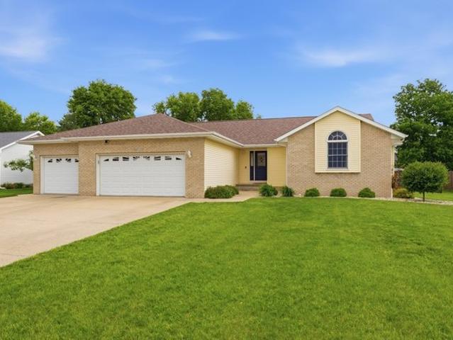 House for sale in Whiteside, Illinois