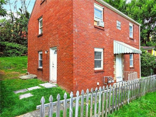 House for sale in Pittsburg, Pennsylvania