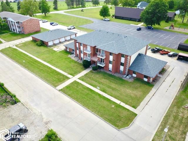 House for sale in Grinnell, Iowa