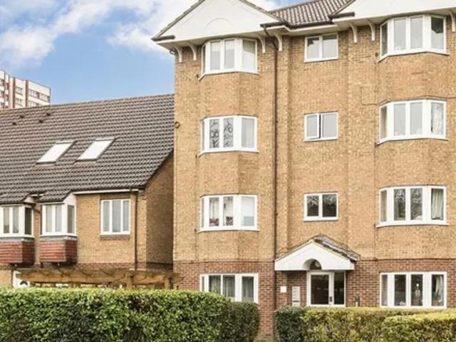 Apartment for rent in London Borough of Hounslow, Greater London