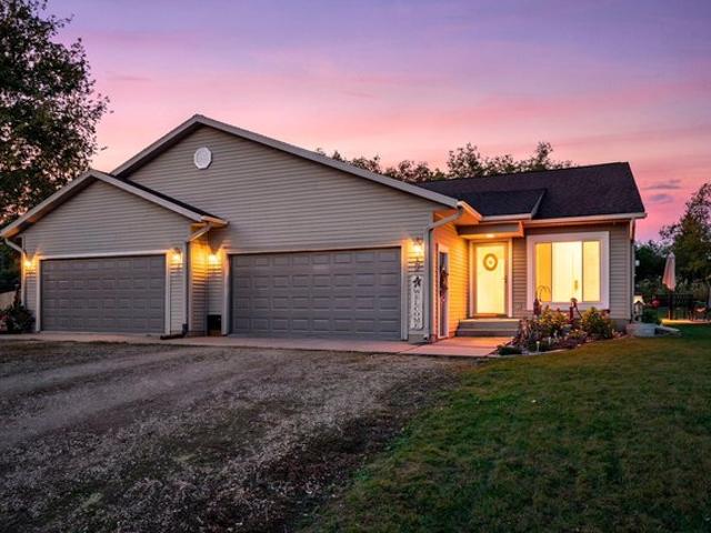 House for sale in Saint Croix, Wisconsin