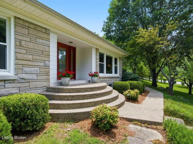 House for sale in Indian Hills, Kentucky