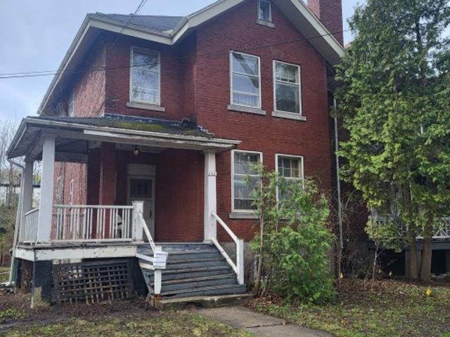 House for sale in Montreal-ouest, Quebec