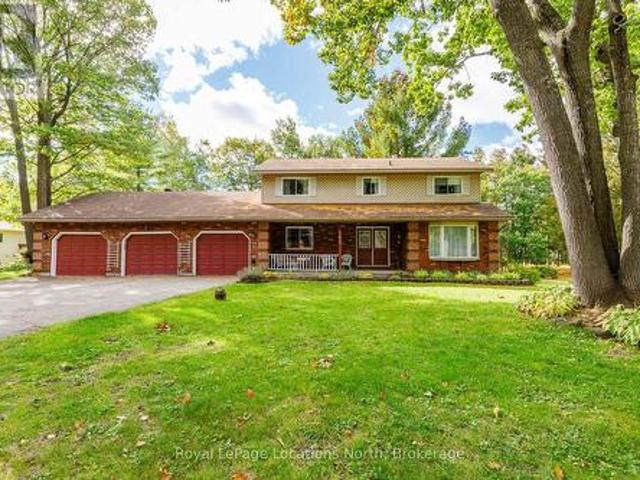 House for sale in Wasaga Beach, Central Ontario