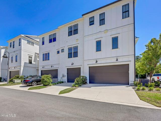 Townhouse for sale in Wilmington, North Carolina