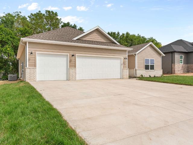 House for sale in Republic, Greene County