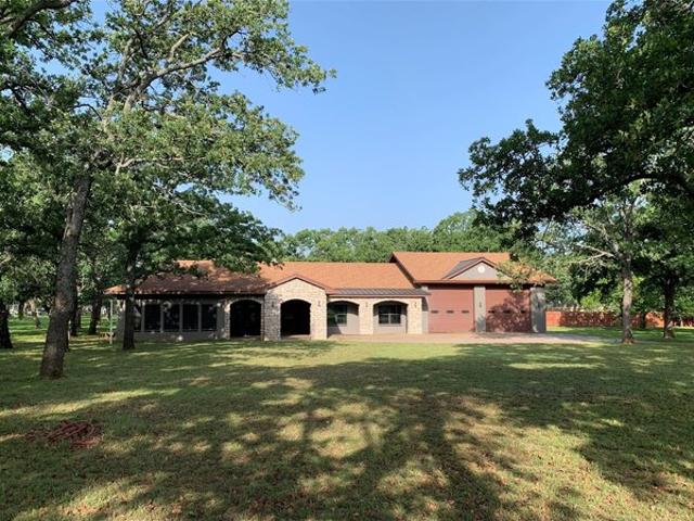 House for sale in De Young, Texas
