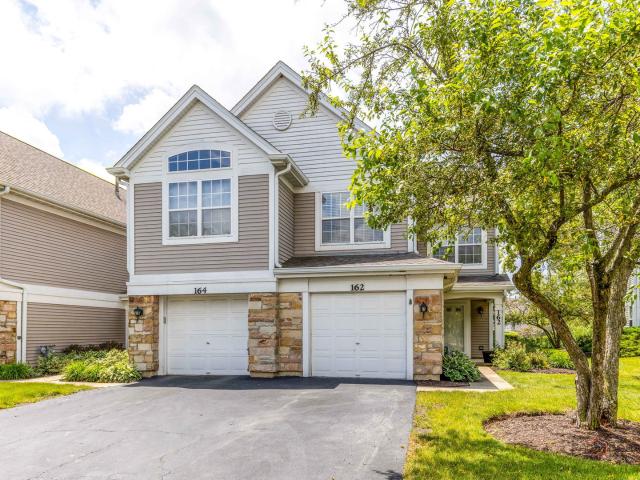 Townhouse for sale in Carol Stream, Illinois