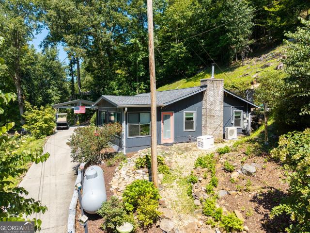 House for sale in Brasstown, North Carolina