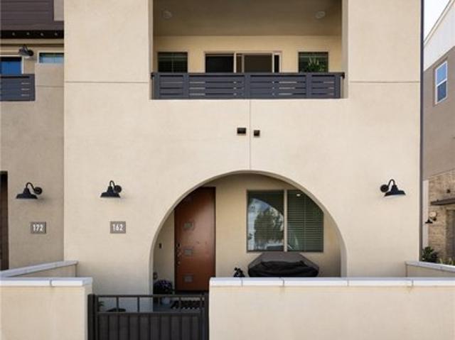 Townhouse for sale in Ladera Ranch, California