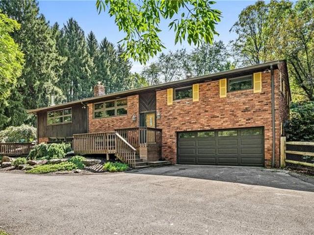 House for sale in Evans City, Pennsylvania