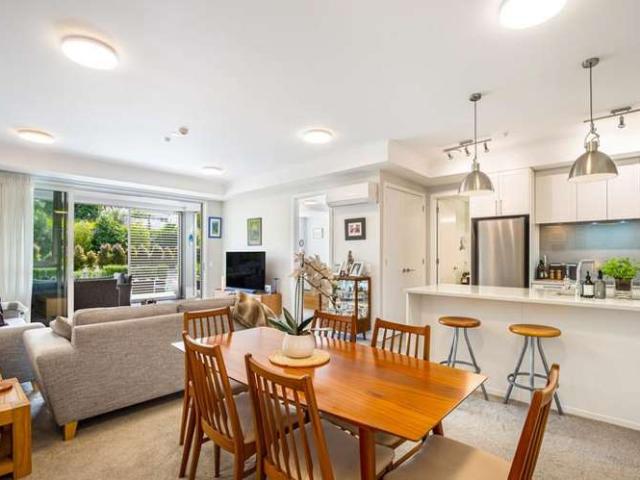 Apartment for sale in Whangaparaoa, Oroua County