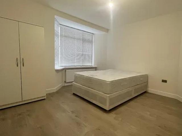 House for rent in London Borough of Ealing, Greater London
