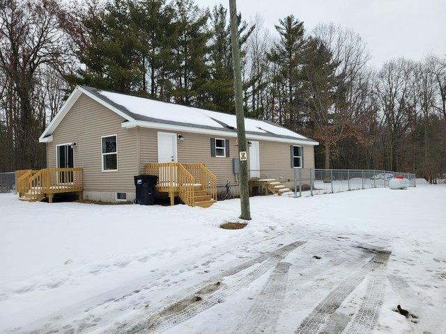 House for sale in White Cloud, Michigan