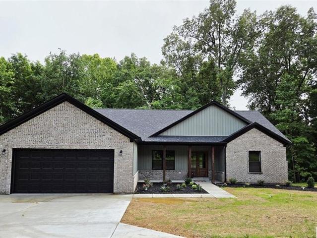 House for sale in Cecilia, Kentucky