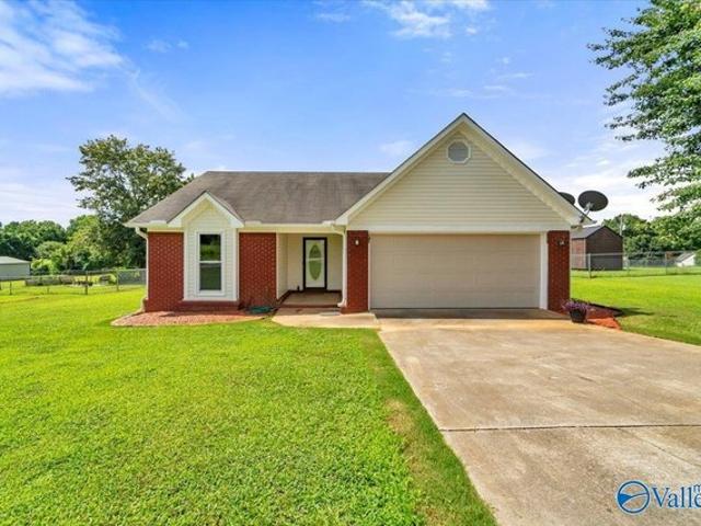 House for sale in New Market, Alabama