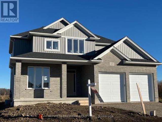 House for sale in Lucan-biddulph, Ontario