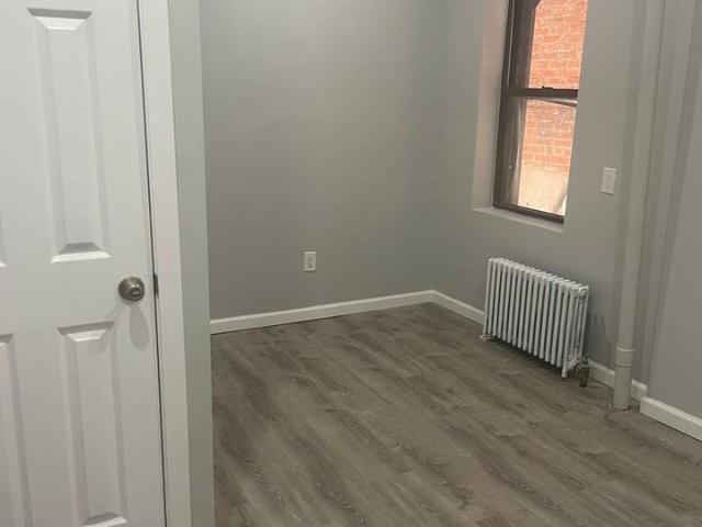 Apartment for rent in Glenwood, New York