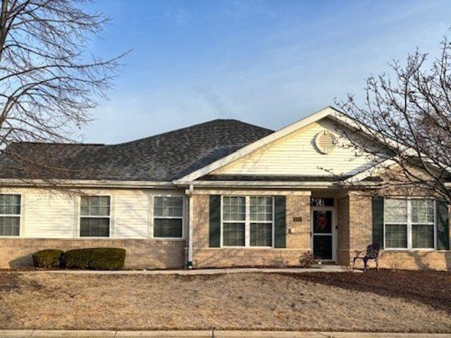 Townhouse for sale in Crest Hill, Illinois