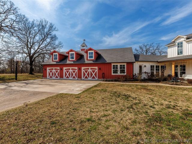 House for sale in Rogers, Oklahoma