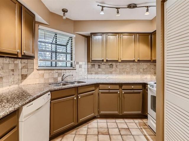 Condo for sale in Addison, Texas