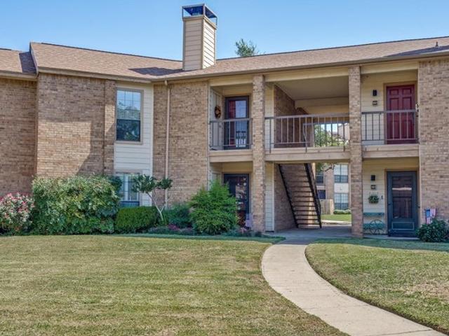 Condo for sale in Addison, Texas