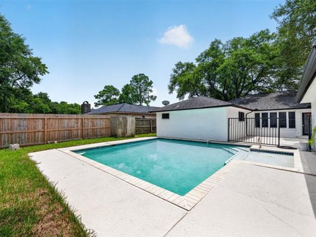 House for sale in Friendswood, Texas