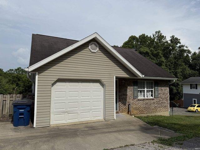 House for sale in Bedford, Indiana