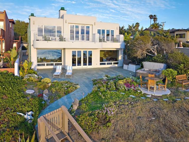 House for sale in Cardiff, California