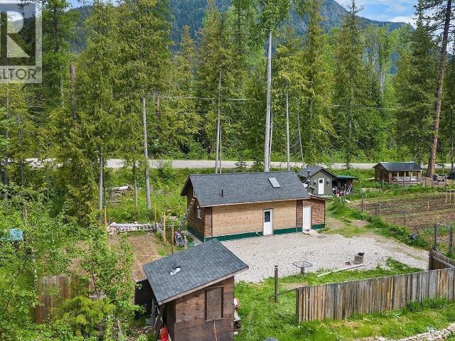 Property for sale in Sirdar, British Columbia