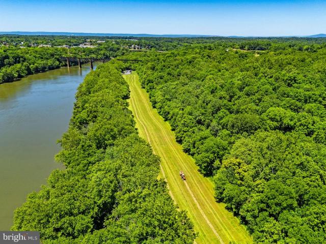 House for sale in Sharpsburg, Maryland