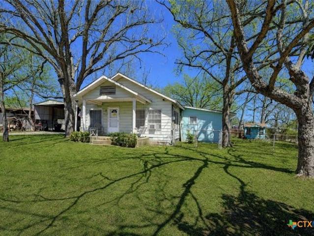 House for sale in Luling, Texas